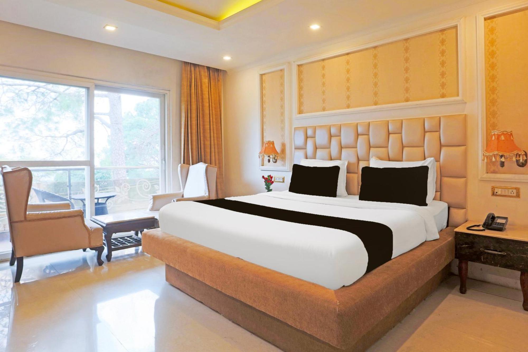 Super Townhouse Oak Dharamshala Near Maximus Mall Esterno foto