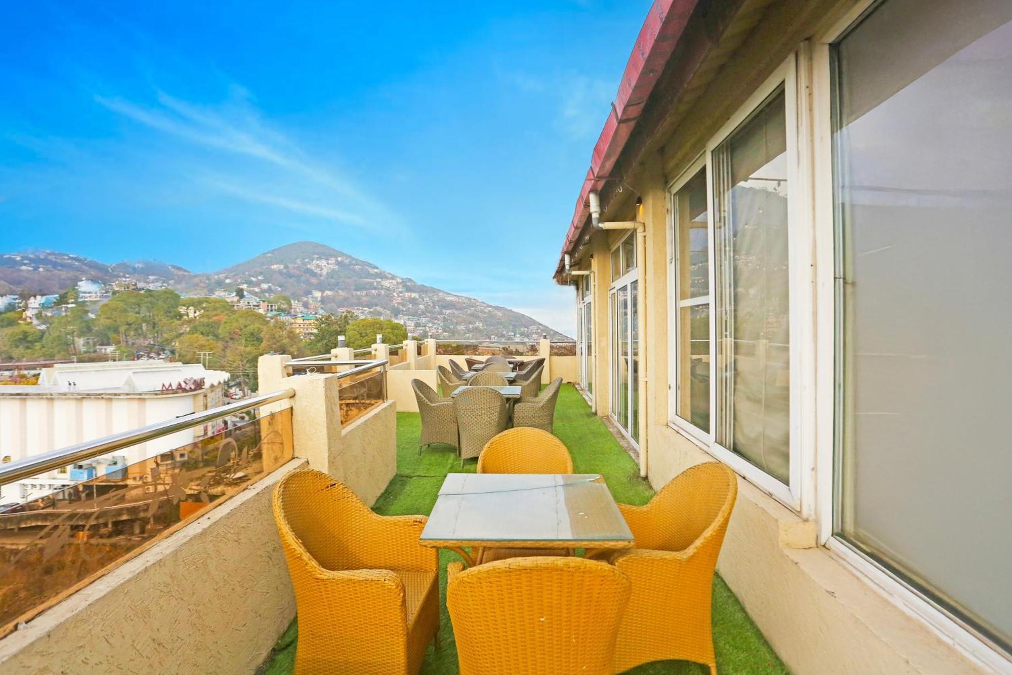 Super Townhouse Oak Dharamshala Near Maximus Mall Esterno foto