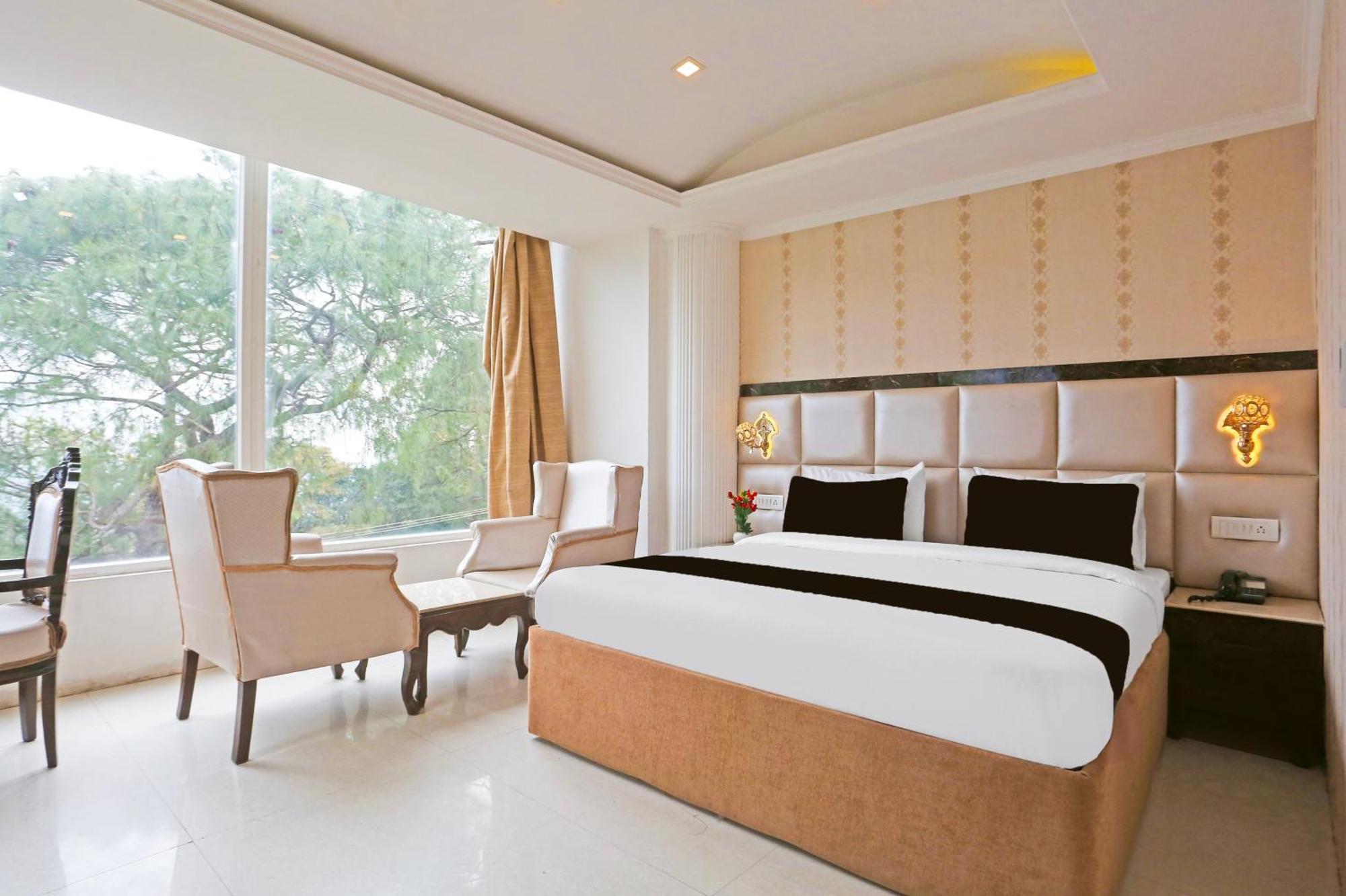 Super Townhouse Oak Dharamshala Near Maximus Mall Esterno foto